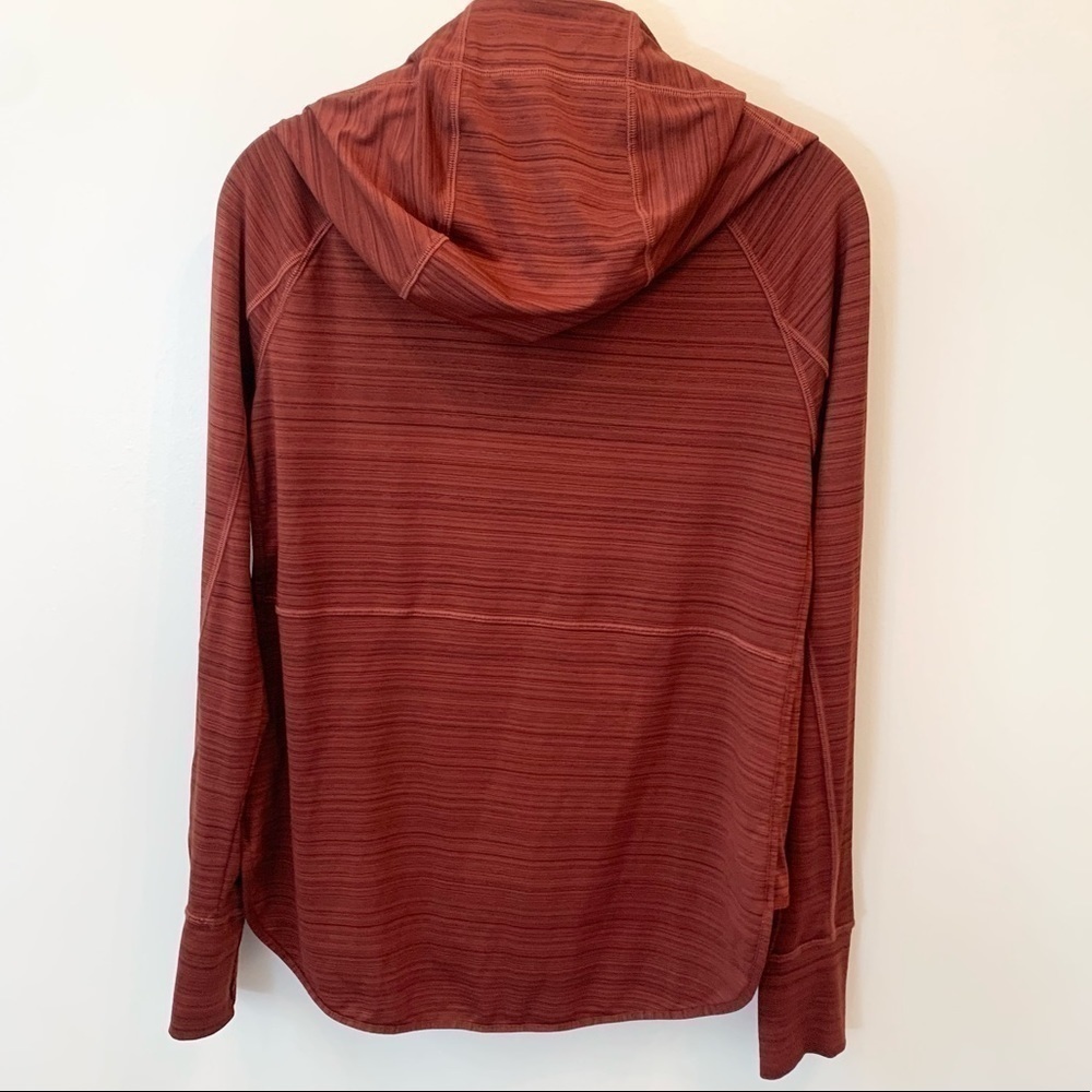 🖤ATHLETA lightweight jacket Gold Zipper trim with pockets and hood. Size SP. - Picture 3 of 7